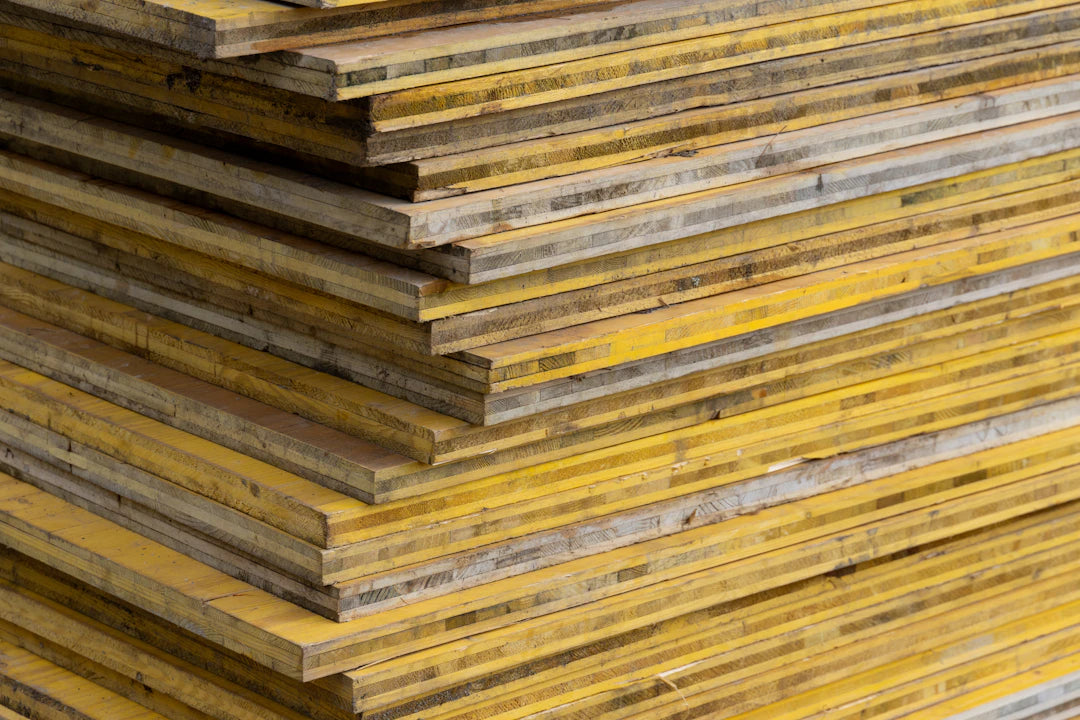 Smart Tips for Transporting and Storing Formwork Plywood